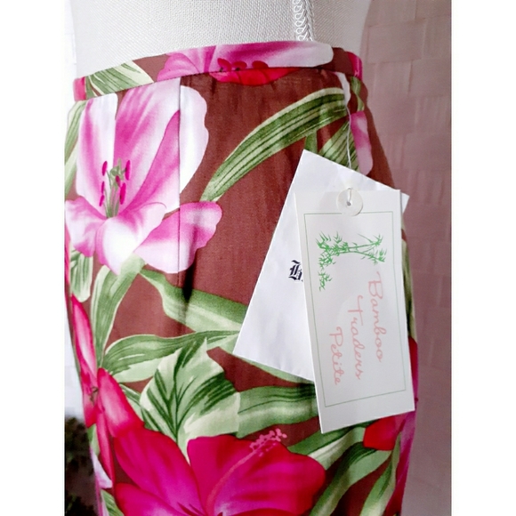 Bamboo Traders Floral Bead Detail Pencil Skirt - Picture 13 of 16